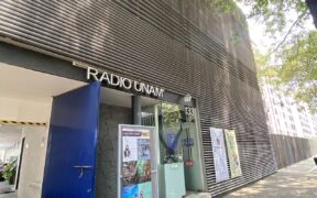 Fachada del edificio de Radio UNAM en la colonia Del Valle