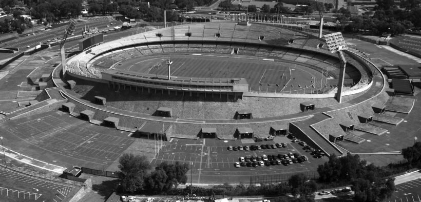 Vista aérea del Estadio Olímpico Universitario, fotografía de archivo de 2007