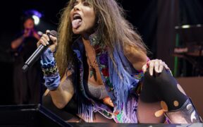 Gloria Trevi durante un concierto en agosto de 2022