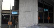 Exterior del Teatro Juan Ruiz de Alarcón, sede de Hamlet - La vigilia en CulturaUNAM