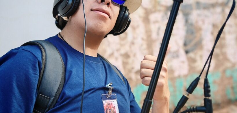 Registro de sonido con una grabadora ambisónica de 360 grados en Huancané, Perú, en 2025