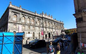 Fachada del Museo Nacional de Arte en el Centro Histórico de la Ciudad de México