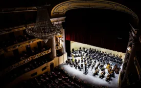 Orquesta Sinfónica de Yucatán durante un concierto