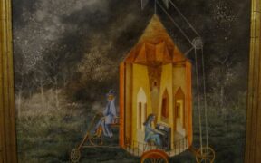 Roulotte, obra de Remedios Varo, en una fotografía documental de 2011; no es una vista del montaje actual.