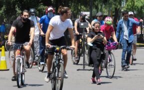 Ciclistas del programa Muévete en Bici recorren Paseo de la Reforma